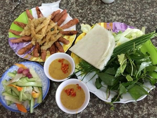 nem nuong da lat 600x450 - Những món ngon nức tiếng tại phố ẩm thực Đà Lạt