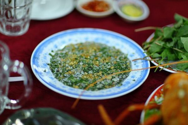 mon ngon noi tieng o vung tau2 600x399 - "Ăn sạch" những món ngon nổi tiếng ở Vũng Tàu
